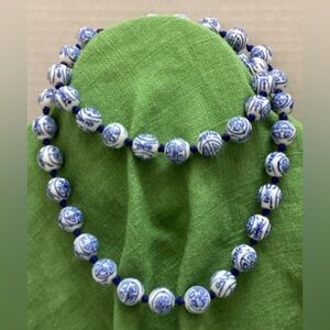 Vintage Chinese export necklace  Hand knotted blue & white porcelain beads